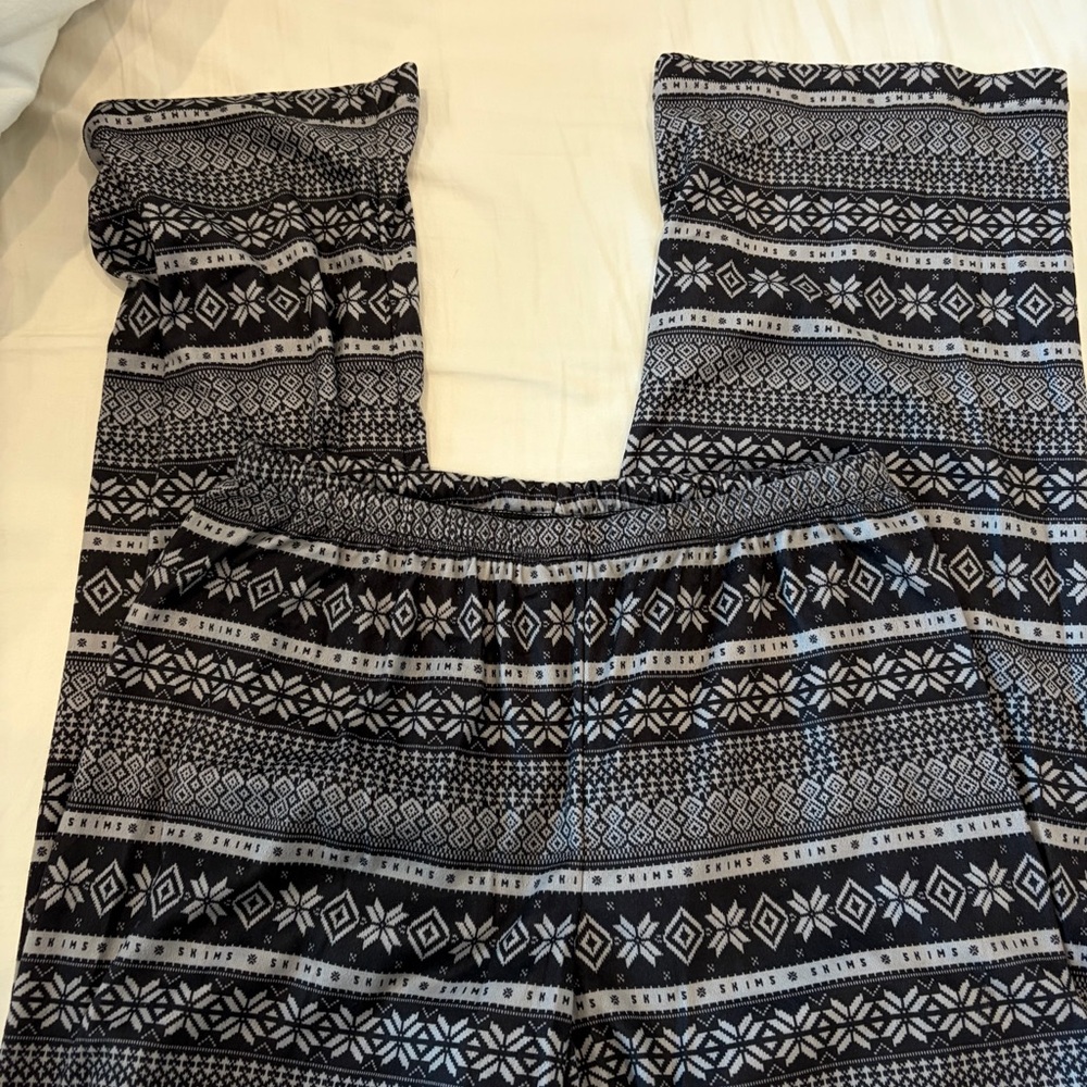SKIMS Plush Pajama Pants Onyx Mirror Fair Isle